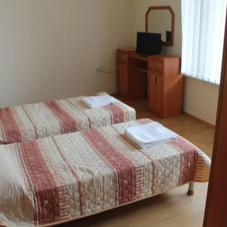 2 Bed Apt - Sea Views, St Vlas Apartment